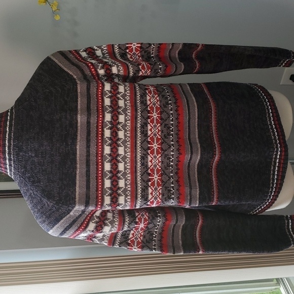 TIARA INTERNATIONAL size small zipper sweater. Gray, white & red. GOOD C… - Picture 6 of 11